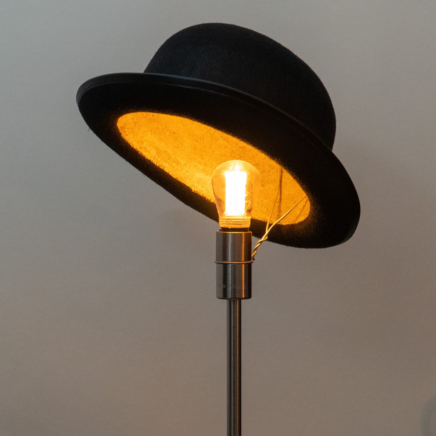 Tischleuchte Melonenhut
